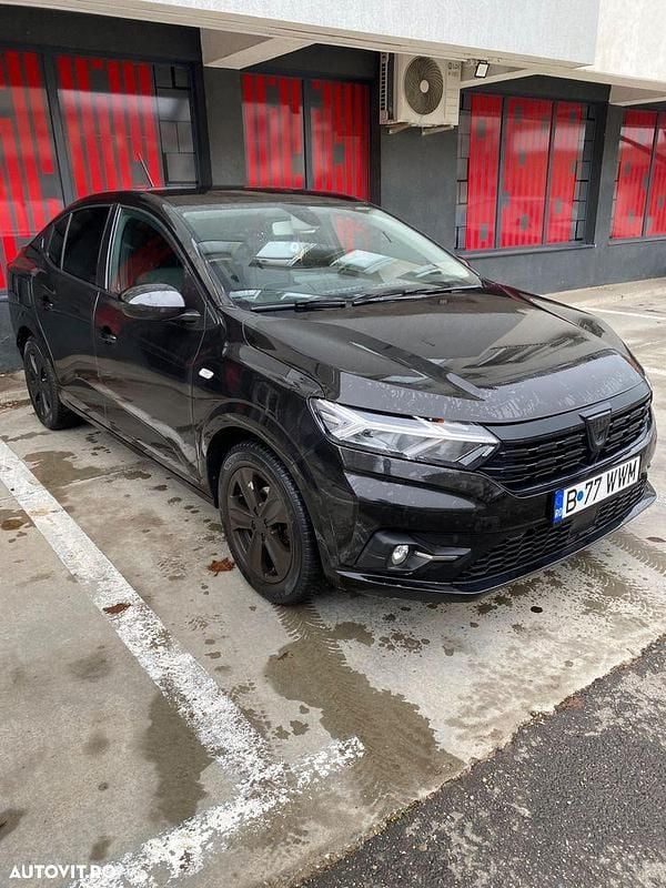 Culoarenegru Utilizat 2022 Dacia Logan Comfort Berlinǎ | 11.950 EUR (Preț OK) - Imagine 1/4