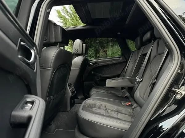 Second-hand Porsche Macan 245 CP (180 kW) 2020 Negru SUV