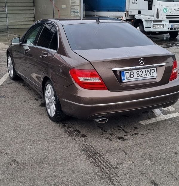 Second-hand Mercedes C220 Avantgarde 170 CP (125 kW) 2012 Berlinǎ