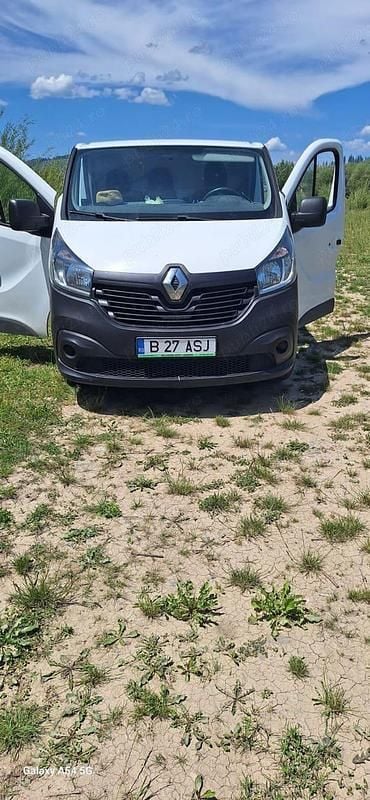 Second-hand Renault Trafic 128 CP (94 kW) 2017 Monovolum