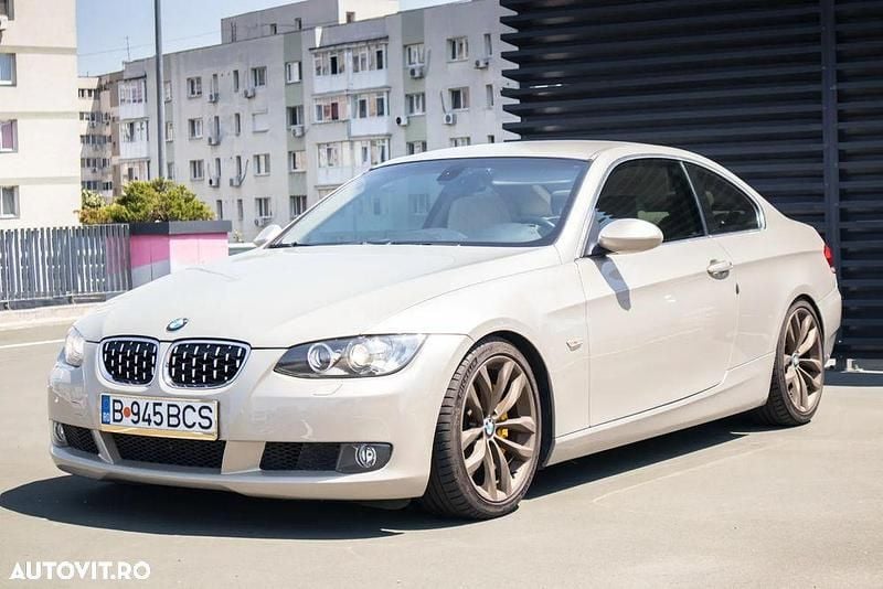 Maro Utilizat 2006 BMW 330 Coupe | 11.641 EUR - Imagine 1/4