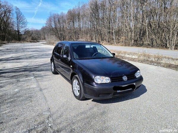 Utilizat 2001 VW Golf IV Berlinǎ | 1.300 EUR (Preț OK) - Imagine 1/4