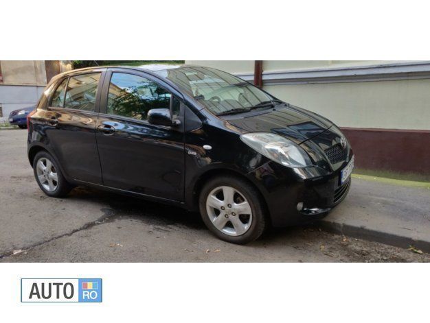 Negru Utilizat 2006 Toyota Yaris Hatchback | 4.500 EUR (Puțin scump) - Imagine 1/4