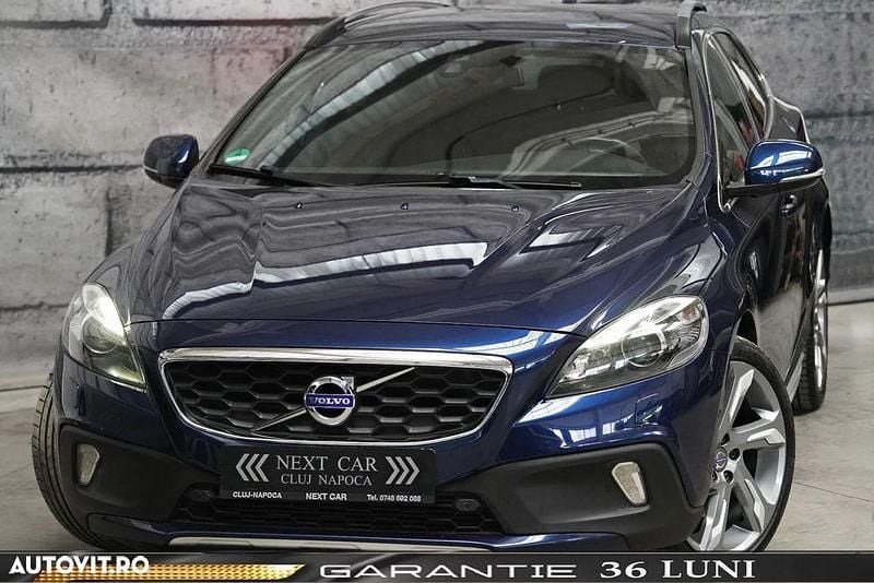 Culoarealbastru Utilizat 2015 Volvo V40 CC Summum Break | 14.450 EUR - Imagine 1/4