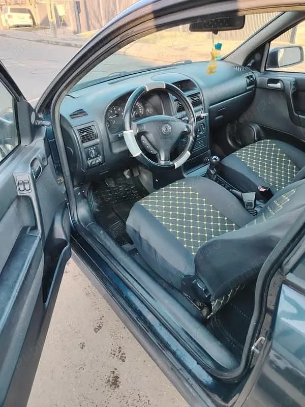 Second-hand Opel Astra 75 CP (55 kW) 2002 Hatchback