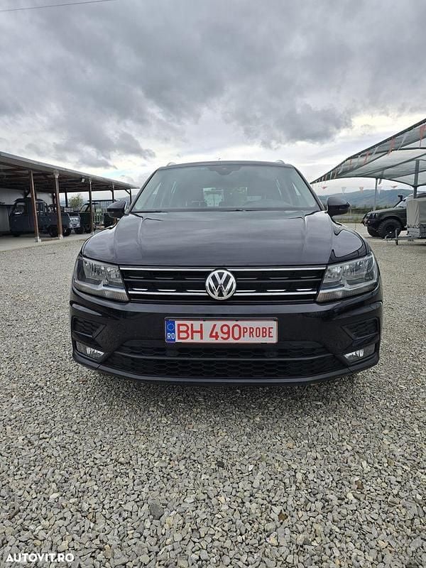 Culoarenegru Utilizat 2020 VW Tiguan Comfortline SUV | 15.800 EUR - Imagine 1/4
