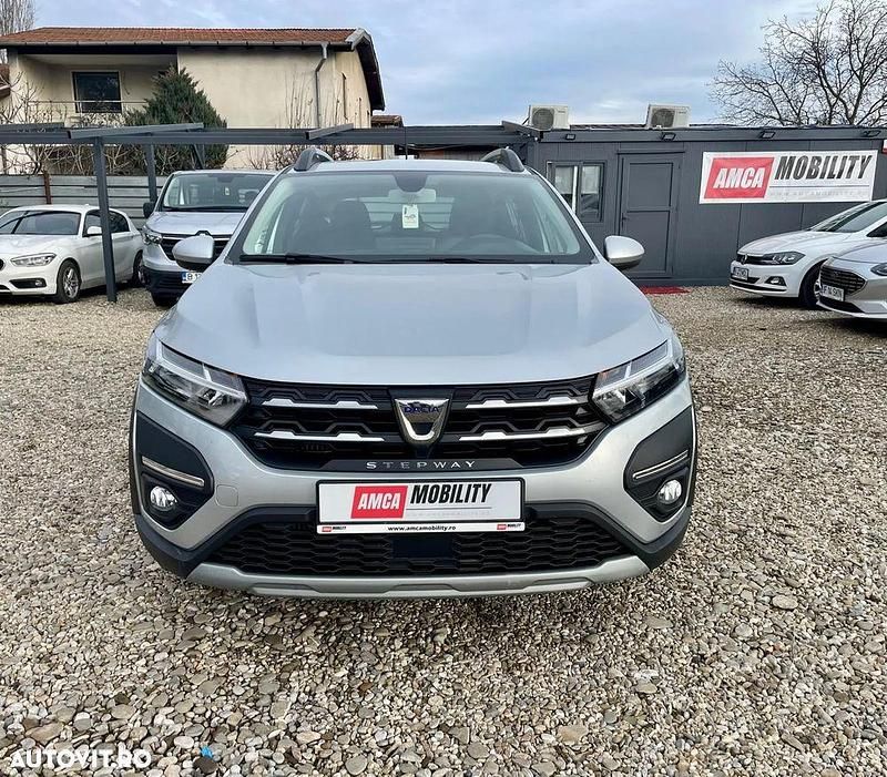 Second-hand Dacia Sandero Comfort 90 CP (66 kW) 2022 Culoaregri Hatchback