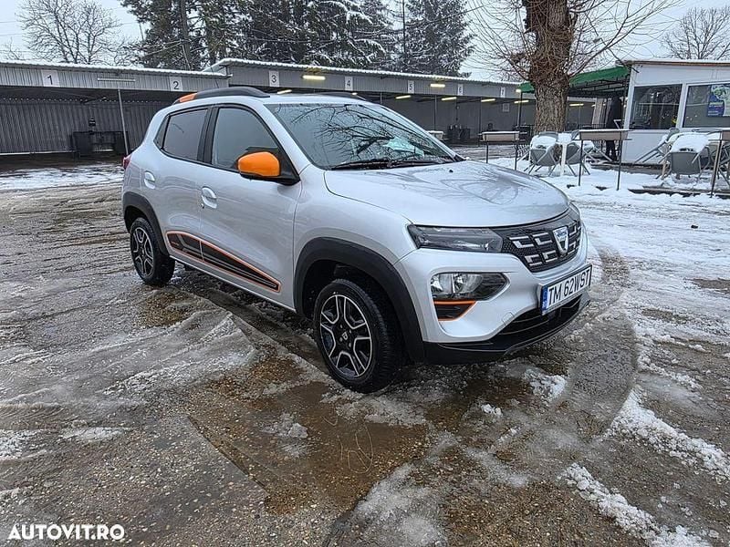 Second-hand Dacia Spring Comfort Plus 33 kW (45 CP) 2021 Culoaregri Hatchback