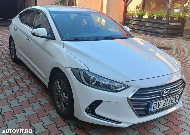 Alb Utilizat 2017 Hyundai Elantra Berlinǎ | 11.100 EUR (Preț OK) - Imagine 1/4