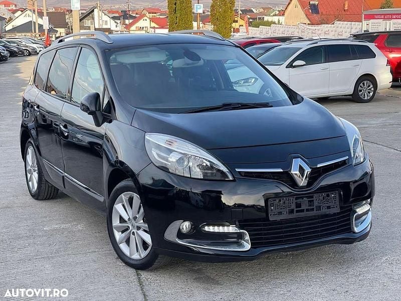 Culoarenegru Utilizat 2014 Renault Grand Scénic III Monovolum | 5.290 EUR (Preț bun) - Imagine 1/4