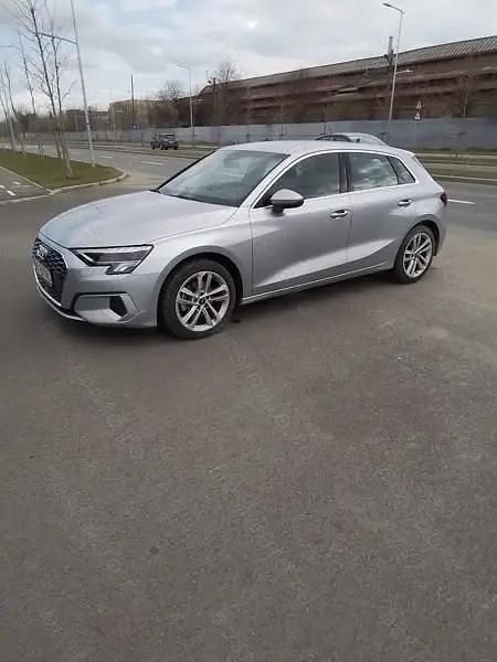 Second-hand Audi A3 Advanced 150 CP (110 kW) 2023 Argintiu Hatchback
