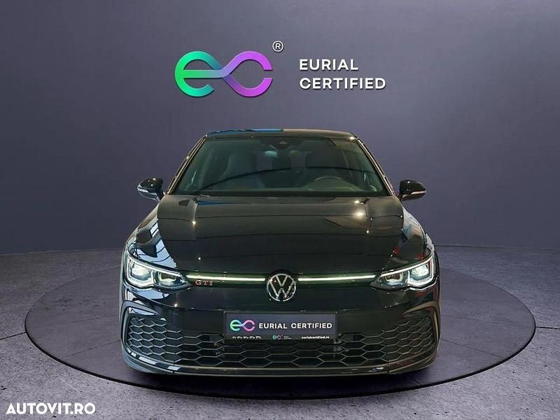 Second-hand VW Golf VIII GTI 245 CP (180 kW) 2023 Culoarenegru Hatchback