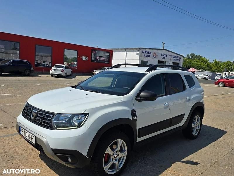 Culoarealb Utilizat 2021 Dacia Duster Prestige SUV | 11.800 EUR (Preț bun) - Imagine 1/4