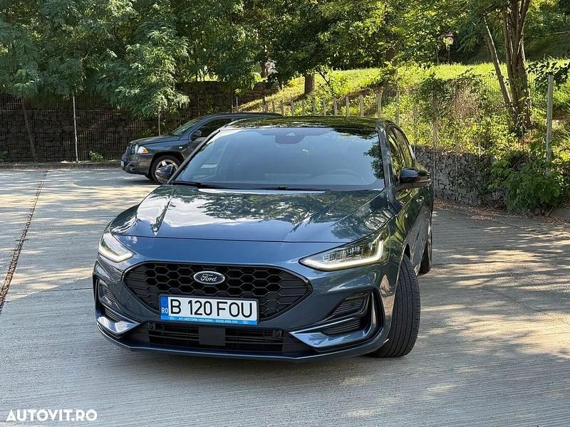 Culoarealbastru Utilizat 2024 Ford Focus ST-Line X Hatchback | 22.500 EUR (Preț OK) - Imagine 1/4