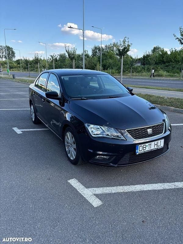 Negru Utilizat 2014 Seat Toledo Reference Berlinǎ | 5.000 EUR (Preț bun) - Imagine 1/4