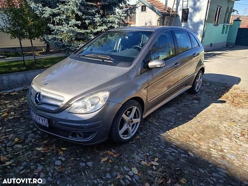 Culoaregri Utilizat 2007 Mercedes B200 Monovolum | 2.400 EUR (Preț bun) - Imagine 1/4