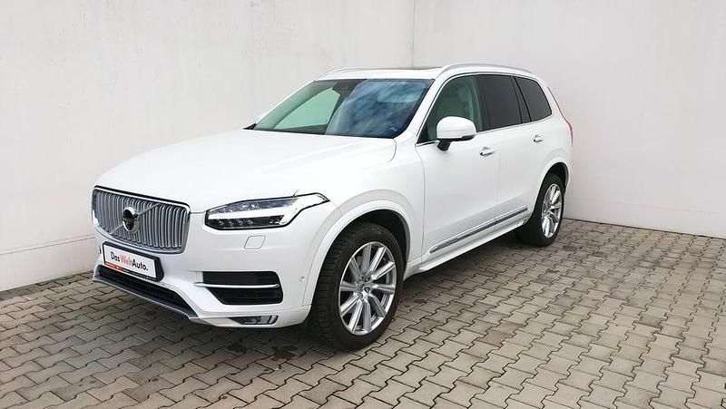 Alb Utilizat 2017 Volvo XC90 Inscription SUV | 24.750 EUR (Scump) - Imagine 1/4