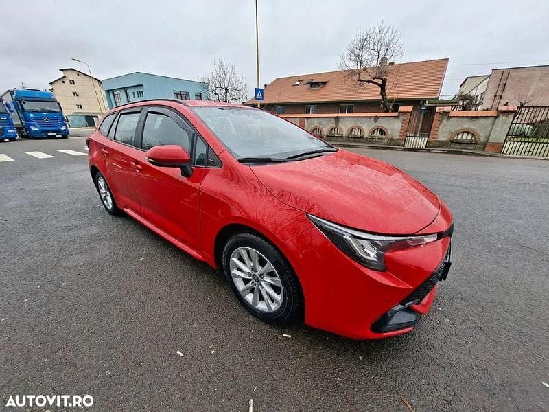 Second-hand Toyota Corolla 122 CP (89 kW) 2023 Culoarerosu Break