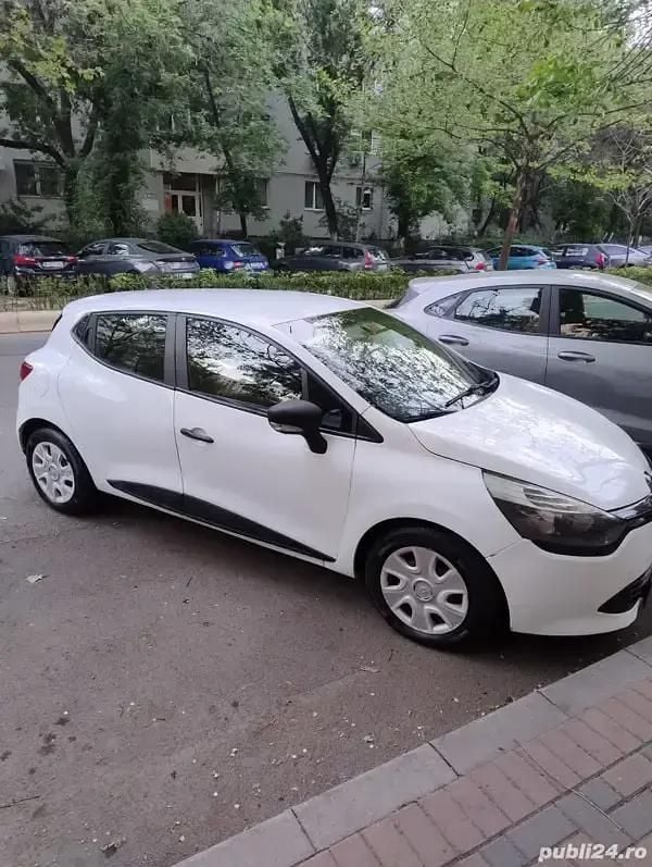 Utilizat 2013 Renault Clio IV Hatchback | 4.300 EUR (Preț bun) - Imagine 1/4