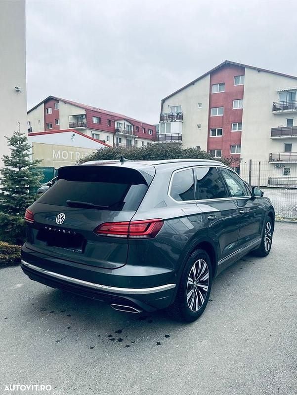 Second-hand VW Touareg Elegance 286 CP (210 kW) 2020 Culoaregri SUV