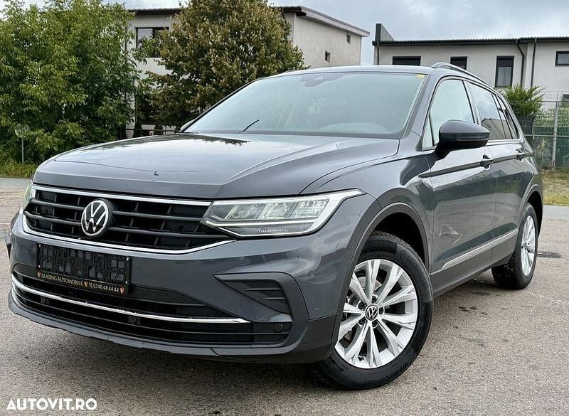Gri Utilizat 2021 VW Tiguan Life SUV | 21.750 EUR (Preț bun) - Imagine 1/4