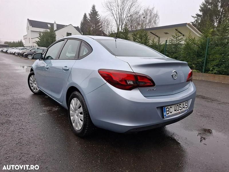 Second-hand Opel Astra Edition 115 CP (84 kW) 2017 Culoarealbastru Berlinǎ