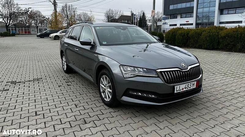 Culoaregri Utilizat 2022 Skoda Superb Premium Edition Break | 16.390 EUR (Super Preț) - Imagine 1/4