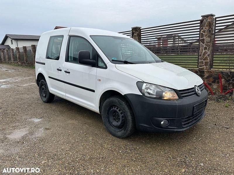 Culoarealb Utilizat 2011 VW Caddy Monovolum | 5.600 EUR (Preț bun) - Imagine 1/4