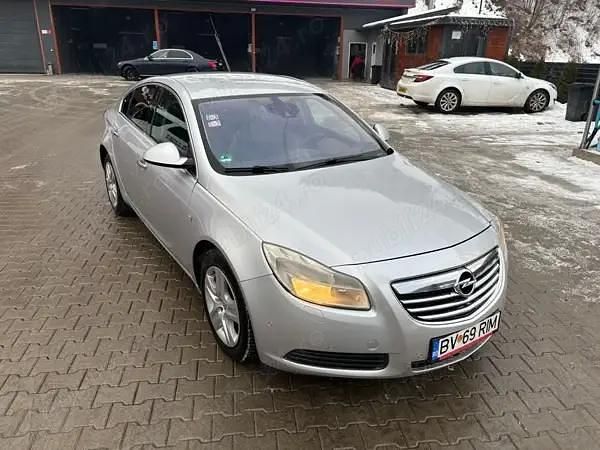 Second-hand Opel Insignia 140 CP (102 kW) 2011 Berlinǎ