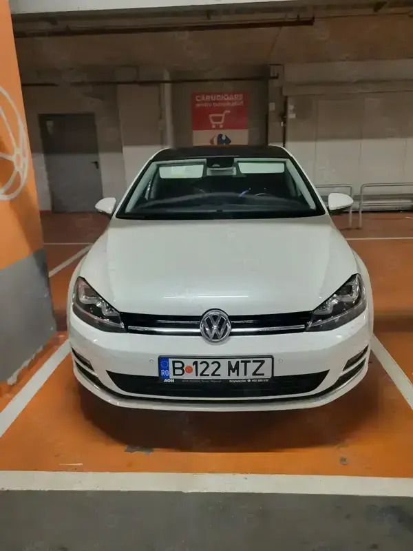 Alb Utilizat 2013 VW Golf VII Berlinǎ | 12.000 EUR (Scump) - Imagine 1/4