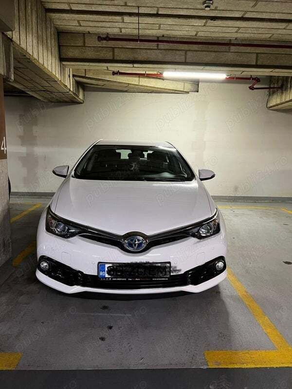 Utilizat 2019 Toyota Auris Hybrid Hatchback | 14.500 EUR (Preț OK) - Imagine 1/4