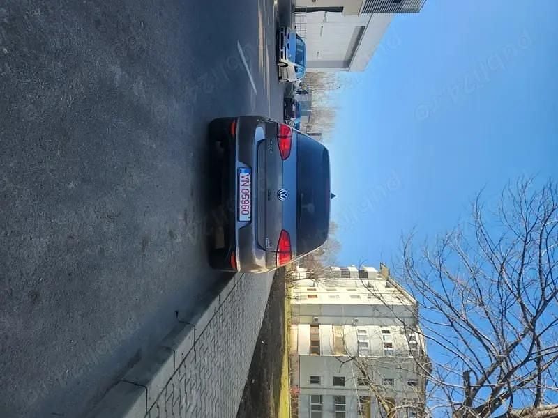 Second-hand VW Golf VII 77 CP (56 kW) 2015 Gri Hatchback