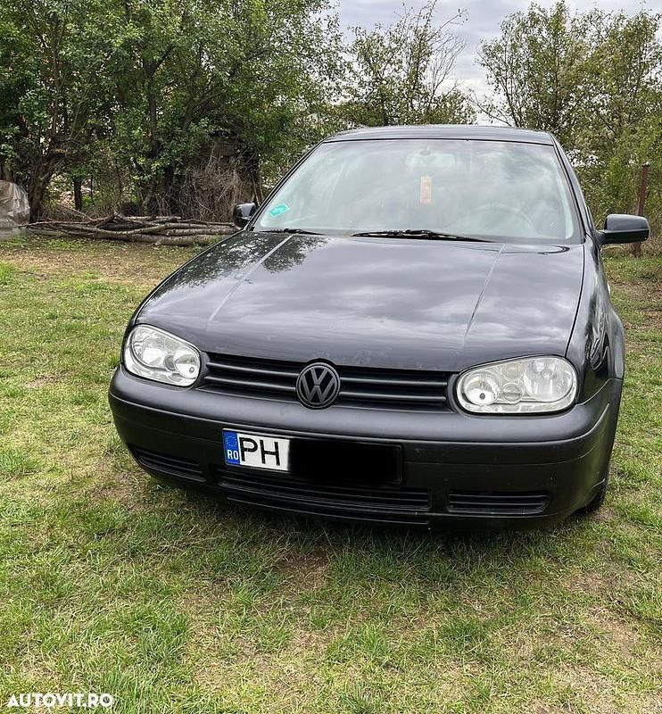 Culoarenegru Utilizat 2001 VW Golf IV Hatchback | 900 EUR (Preț bun) - Imagine 1/4