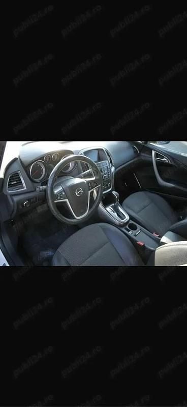 Second-hand Opel Astra 130 CP (95 kW) 2012 Break