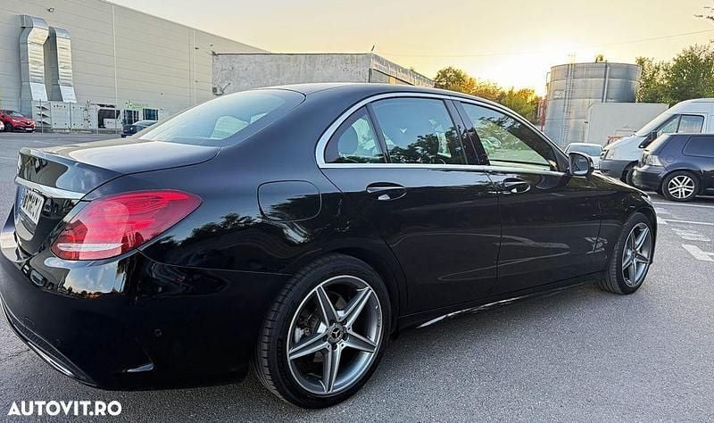 Second-hand Mercedes C220 170 CP (125 kW) 2017 Culoarenegru Berlinǎ