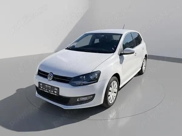 Alb Utilizat 2014 VW Polo Hatchback | 4.950 EUR (Preț OK) - Imagine 1/4