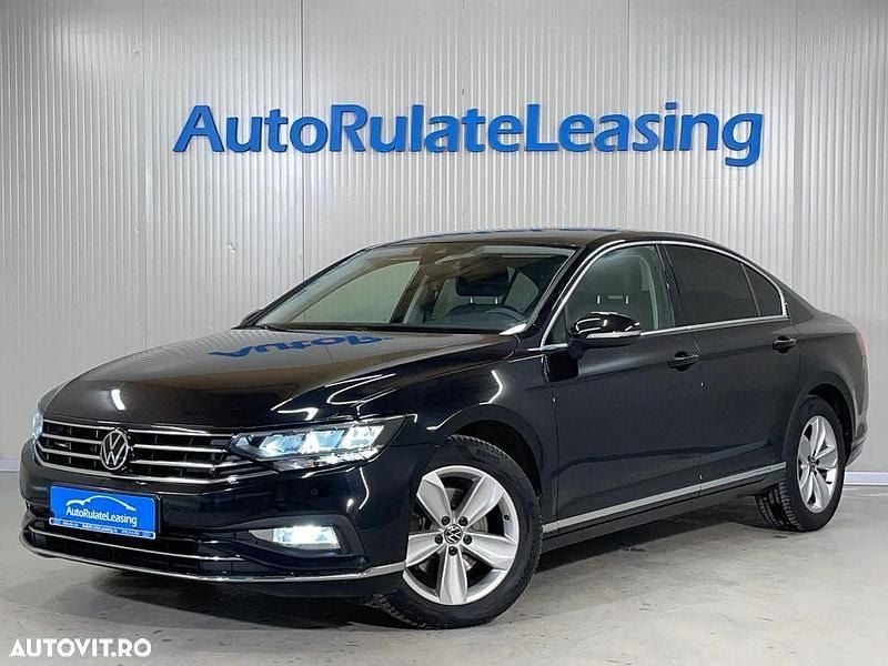 Culoarenegru Utilizat 2020 VW Passat Highline Berlinǎ | 23.190 EUR (Puțin scump) - Imagine 1/4