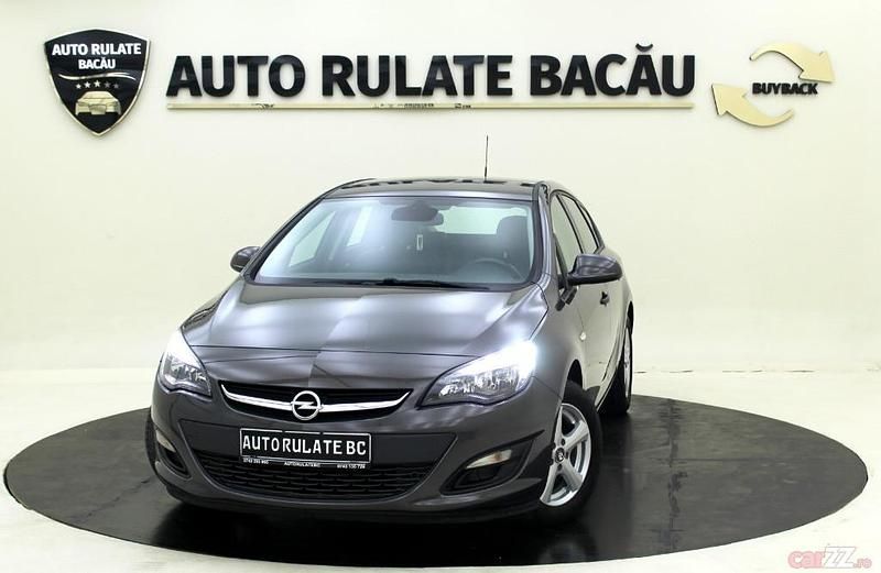 Culoaregri Utilizat 2015 Opel Astra SUV | 6.990 EUR (Preț bun) - Imagine 1/4