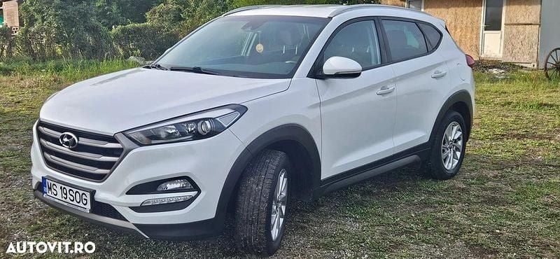 Culoarealb Utilizat 2016 Kia Sportage SUV | 15.800 EUR (Puțin scump) - Imagine 1/4