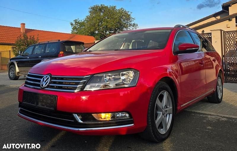 Culoarerosu Utilizat 2012 VW Passat Highline Break | 6.450 EUR (Preț bun) - Imagine 1/4