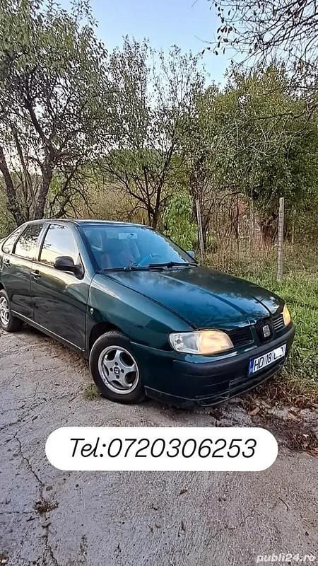 Verde Utilizat 2002 Seat Cordoba Berlinǎ | 900 EUR - Imagine 1/4