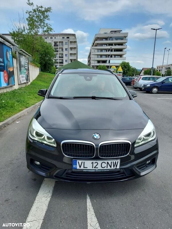 Negru Utilizat 2016 BMW 216 Gran Tourer Comfort Edition Monovolum | 9.800 EUR - Imagine 1/4