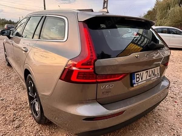Utilizat 2020 Volvo V60 Break | 19.500 EUR (Scump) - Imagine 1/4