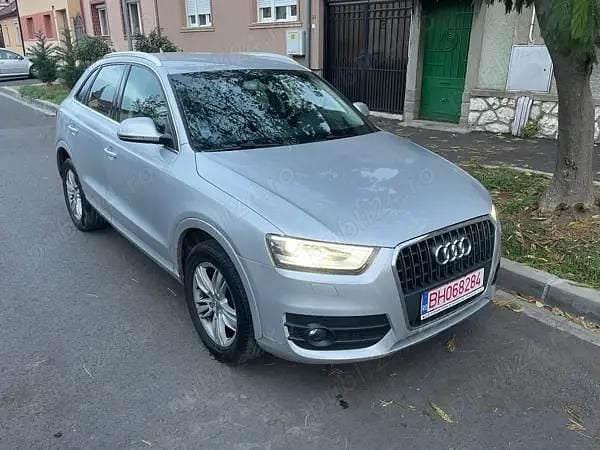 Argintiu Second-hand 2013 Audi Q3 Ambition SUV | 13.700 EUR - Imagine 1/4