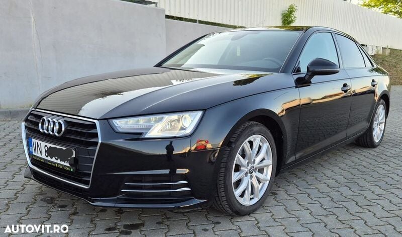 Negru Utilizat 2017 Audi A4 Berlinǎ | 13.999 EUR (Preț OK) - Imagine 1/4