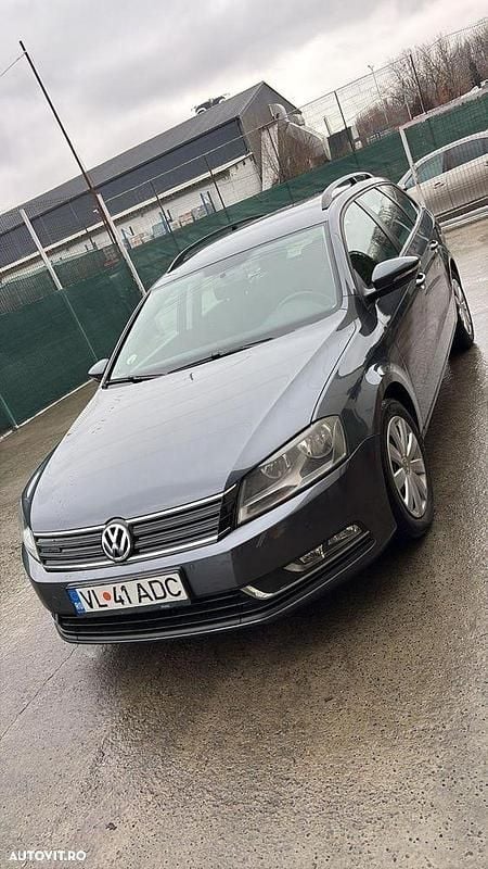 Second-hand VW Passat 105 CP (77 kW) 2014 Culoaregri Berlinǎ