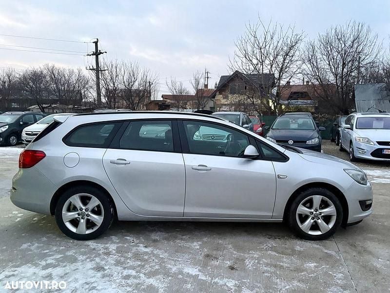Second-hand Opel Astra Cosmo 120 CP (88 kW) 2013 Culoareargint Break
