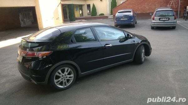 Negru Utilizat 1999 Honda Civic Hatchback | 5.000 EUR - Imagine 1/4