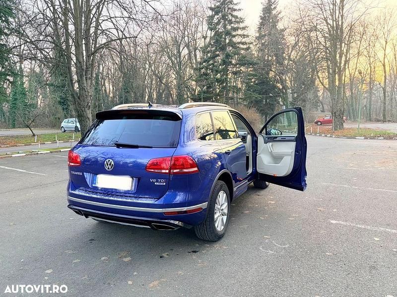 Second-hand VW Touareg Terrain Tech 262 CP (192 kW) 2015 Culoarealbastru SUV