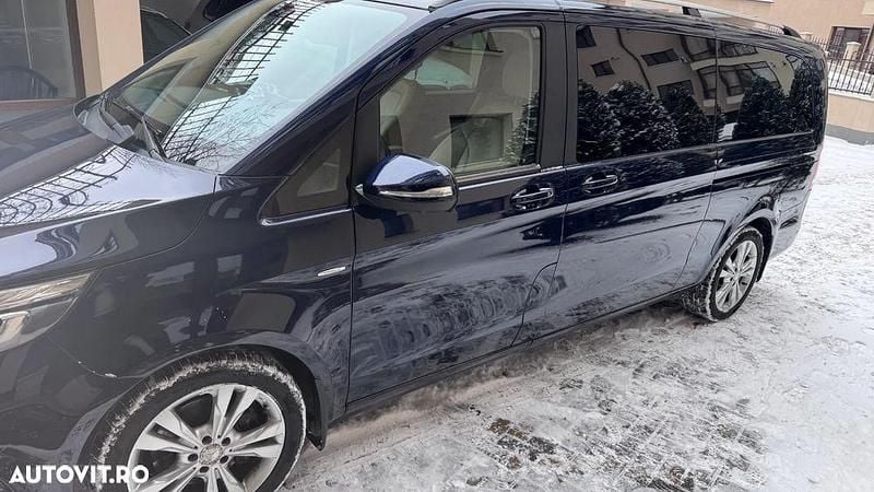 Second-hand Mercedes V250 Avantgarde 190 CP (139 kW) 2016 Culoarealbastru Monovolum